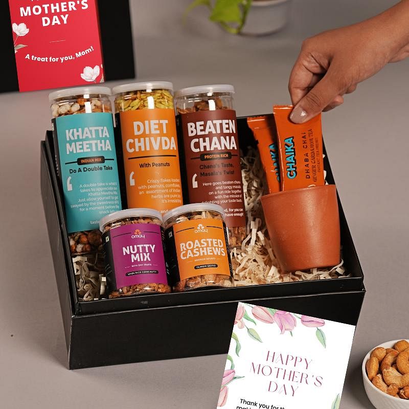 

Omay Foods Delightful Treats Mother's Day Gift Box