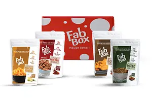 Fabbox High Protein Nacho Rings 71g, Peri Peri Almonds 70g, High Protein Soya Chips 78g, Mixed Seed Chaat 91g - Gift Box 