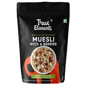 True Elements Crunchy Nuts & Berries Muesli 700g
